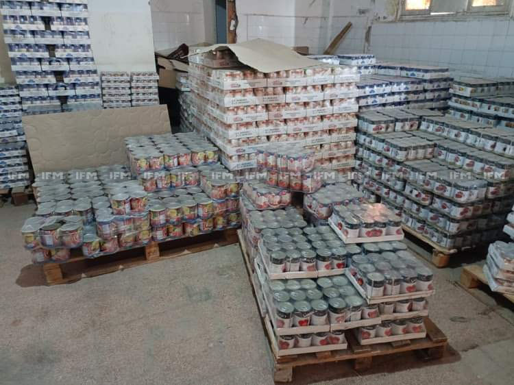 أريانة: حجز أطنان من المواد الاستهلاكية منتهية الصلوحية كان صاحبها ينوي إعادة ترويجها في الأسواق