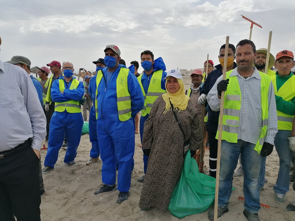 حملة نظافة لكورنيش حمام الانف بمشاركة وزير الشؤون المحلية وعدد من رؤساء البلديات وممثلي المجتمع المدني
