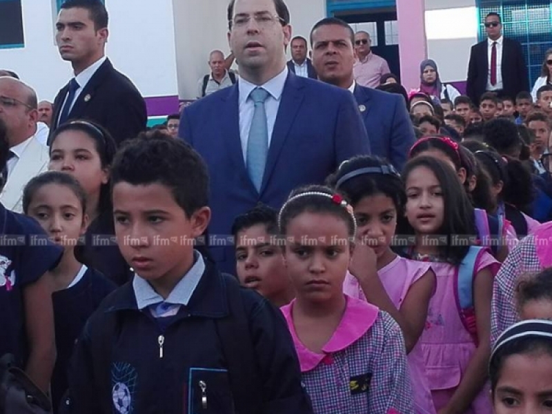 الشاهد في زيارة إلى المدرسة الإبتدائية البحر الأزرق
