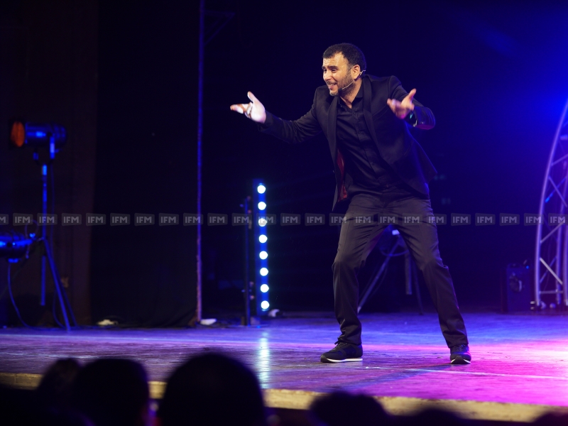 أجواء ممتازة وحضور جماهيري كبير ليلة البارح  في العرض الأول لمسرحية just abdelli 100% tabou للطفي العبدلي