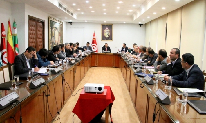 مسؤولون عن قطاع الفلاحة والكهرباء يتفقون على وضع خطة قريبة الأجل لتسديد فواتير الستاغ