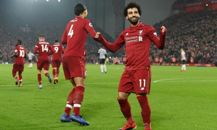 ليفربول يسحق نيوكاسل برباعية ويوسع الفارق في الصدارة