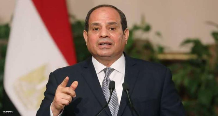السيسي لا يرى التزاما بالكمامات في الشارع المصري
