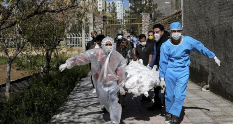إيران تتخطى أربعة آلاف وفاة بكورونا