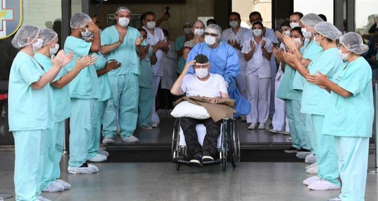 شفاء جندي برازيلي شارك في الحرب العالمية الثانية من الكورونا