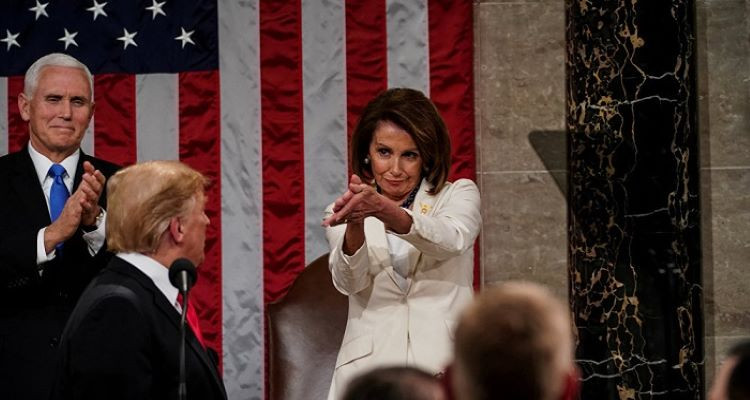 ترامب يهاجم بيلوسي بسبب الصين