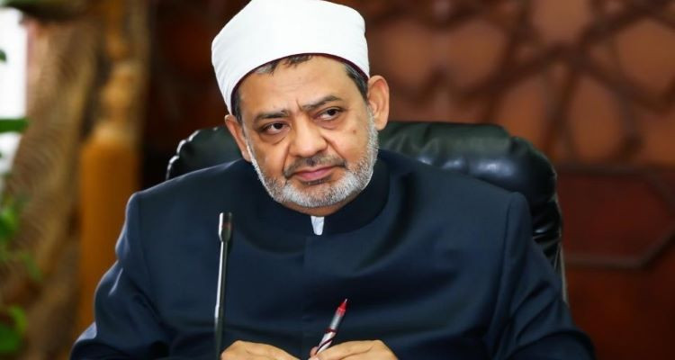 شيخ الأزهر يقر أن رفض دفن جثث موتى فيروس كورونا حرام شرعًا