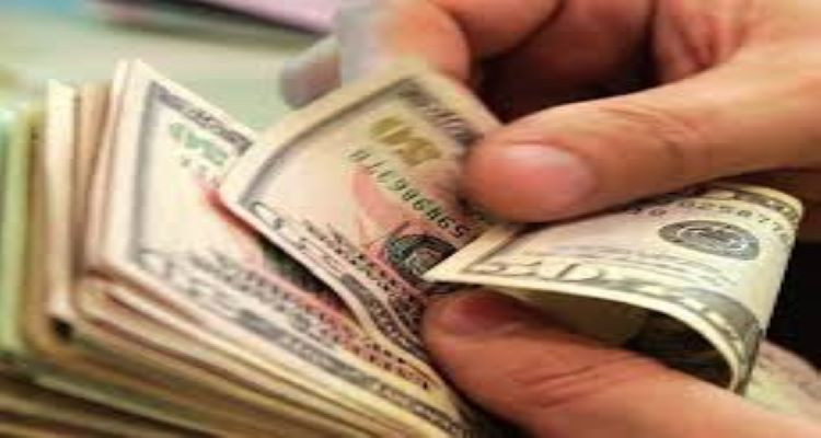 قطر تفرض غرامة مالية ب 50 ألف دولار لمخالفي وضع الكمامات