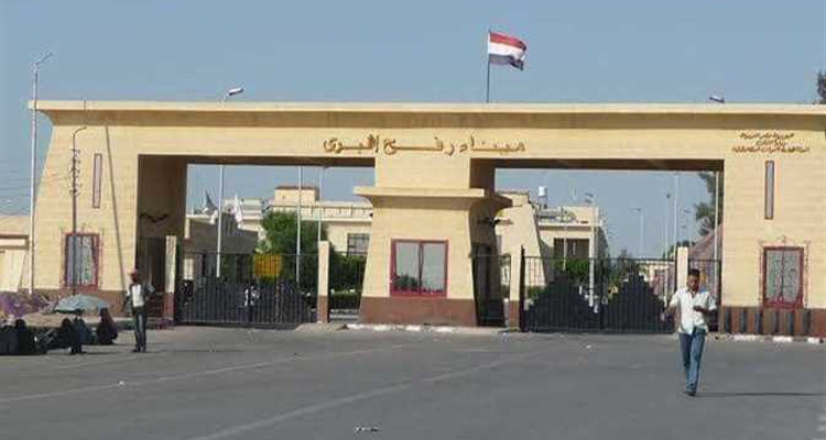 مصر تفتح معبر رفح لادخال المساعدات إلى غزة