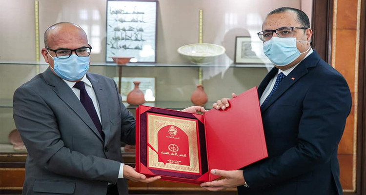 رئيس الحكومة يؤكّد على  أهمية المحافظة على استقلالية القضاء