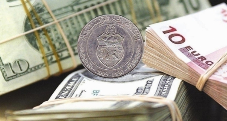 قسمة الدينار تتحسن أمام الدولار وتتراجع مقابل الأورو