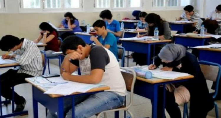 بعد اعلان الحجر الشامل في عدد من الولايات : هذا مصير الامتحانات الوطنية