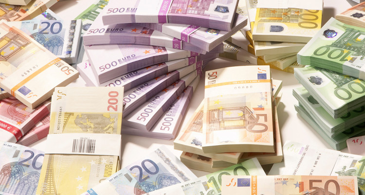 صفاقس : حجز  أكثر 500 ألف أورو  مدلسة