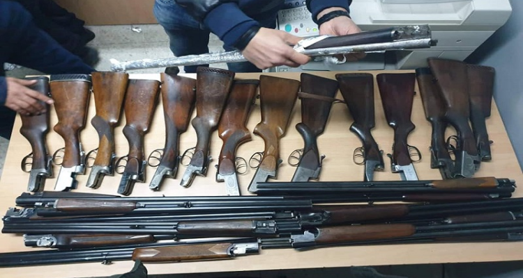 رمادة : الوحدات العسكرية تحبط  عملية تهريب 74 بندقية