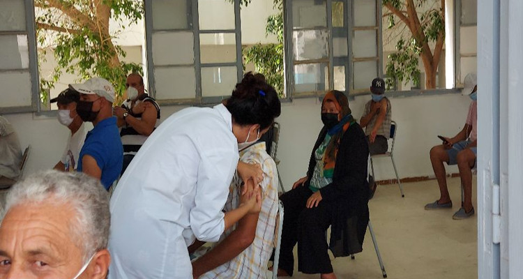 الدكتورة ايناس الفرادي: عدد الملقحين فاق  الى حد الآن 250 ألف