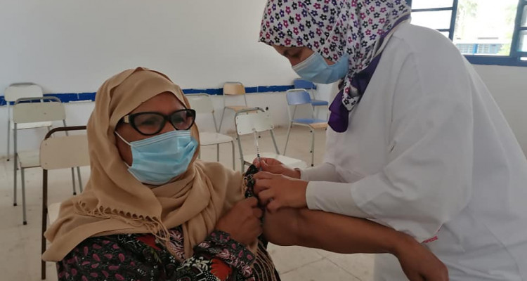 انطلاق  اليوم الثالث للتلقيح المكثف  لفئة 40 سنة فما فوق وما بين 15 و17 سنة