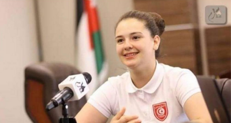 ملاكمة تونسية تعتزل اللعب تحت الراية الوطنية وتعلن انضمامها الى قطر