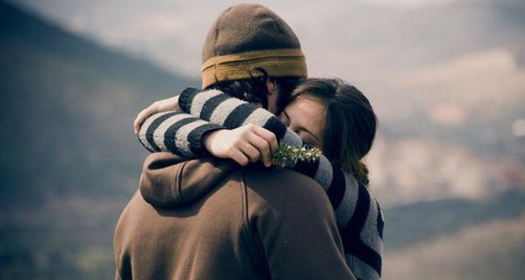 مركز للعلاج بالعناق في إيطاليا لمعالجة تداعيات كورونا