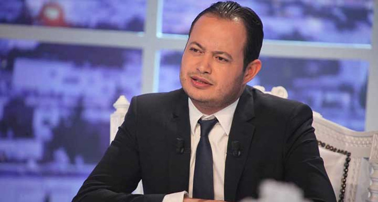 سمير الوافي يمثل أمام  فرقة  الشرطة العدلية بالقرجاني