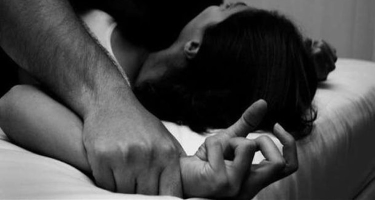 صفاقس : شاب يغتصب شقيقته تحت تهديد السلاح