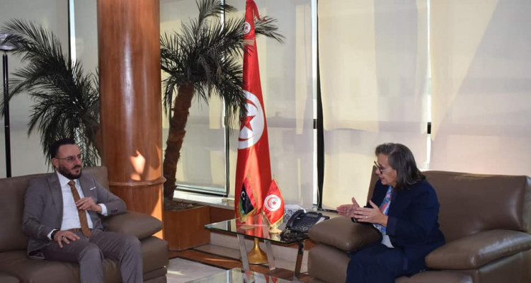 سبل تحقيق الشراكة  الاقتصادية  محور لقاء وزيرة الصناعة بنظيرها الليبي