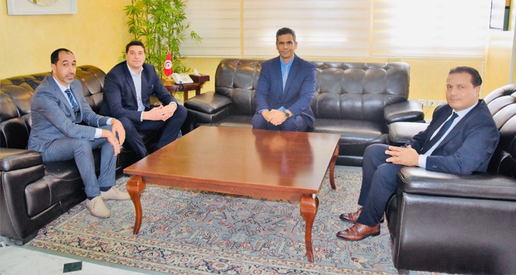 سبل تعزيز التعاون في التكوين والتشغيل محور لقاء وزيرالتشغيل ومنظمة إيسيسكو