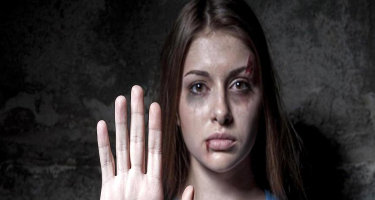 ظاهرة العنف المسلط ضد المراهقات  يعد من المواضيع المسكوت عنها