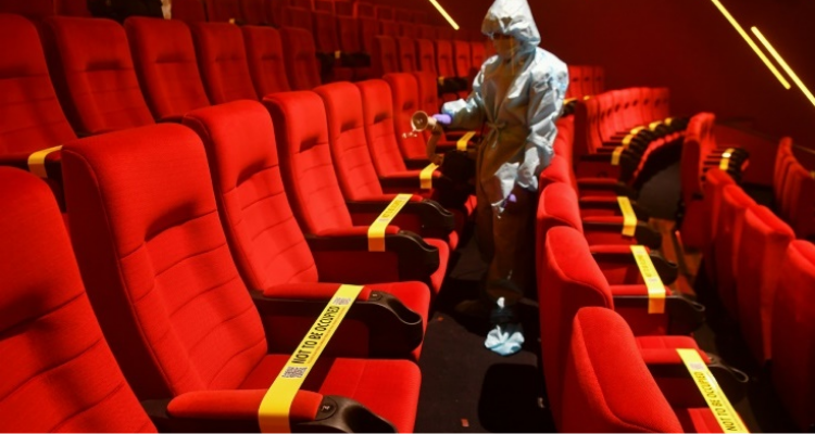 استئناف العروض الفنية بالقاعات المغلقة مع تطبيق البروتوكول الصحي