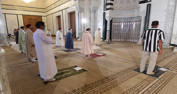 تمديد اجراءات الوقاية من انتشار كورونا في المعالم الدينية