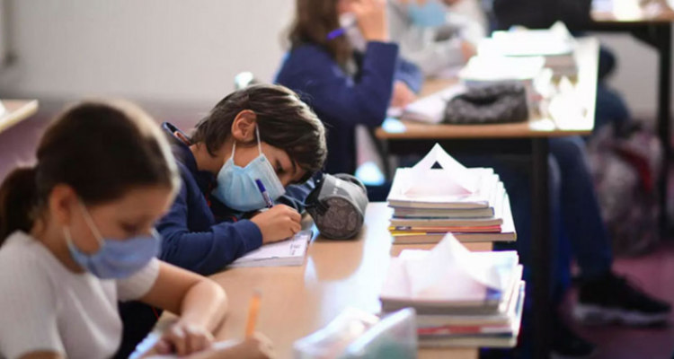 اللجنة العلمية: لن يتم ايقاف الدروس ولا غلق المؤسسات التربوية 