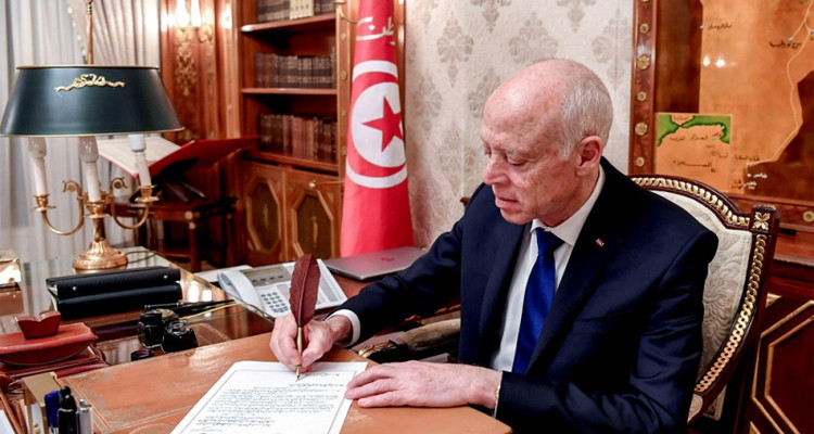 قيس سعيّد يصدر أمرا رئاسيا بإحداث لجنة لتظيم القمة الفرنكوفونية بجربة
