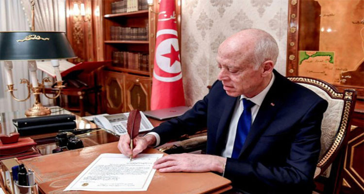 المجلس الأعلى للقضاء المؤقت: الحق لرئيس الجمهورية اعفاء أوايقاف قضاة عن العمل