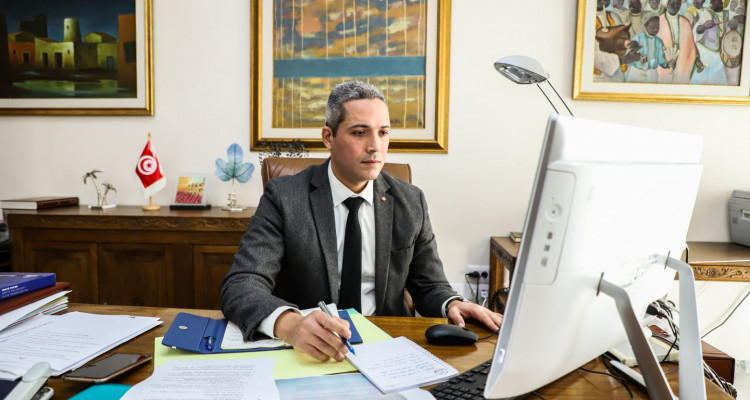وزير السياحة يبحث سبل استعادة نشاط الرّحلات السّياحية نحو تونس
