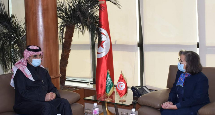 فحوى لقاء وزيرة الصناعة و الرئيس التنفيذي  للصندوق السعودي للتنمية