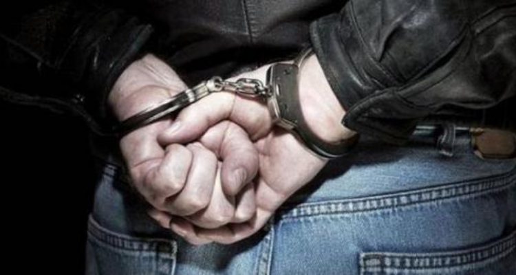 القبض على موظف بمحكمة مورط في إخفاء ملفات قضائية