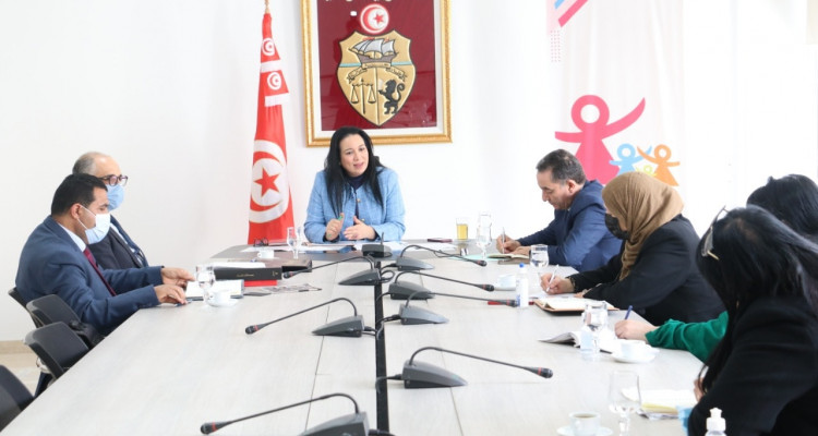 تكريم الذاكرة النسائية محور جلسة عمل بين وزارة المرأة والبريد التونسي