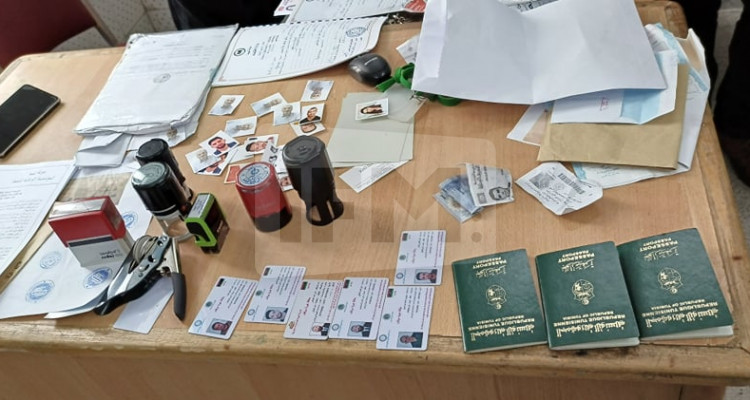 نابل: الايقاع بشاب مغاربي يزوّر تأشيرات سفر وعقود عمل في شركات نفطية ليبية