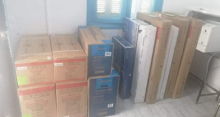 المحرس: حجز بضاعة مهربة بقيمة تجاوزت 20 ألف دينار على متن سيارة