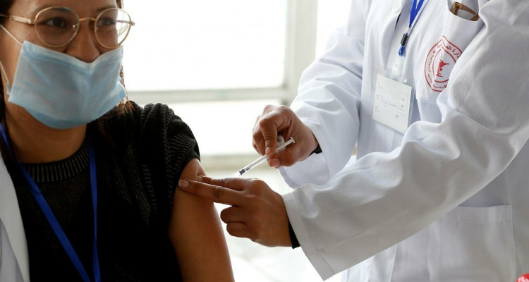 نسبة التغيب عن تلقي التلاقيح ضد كورونا تتجاوز 99 بالمائة