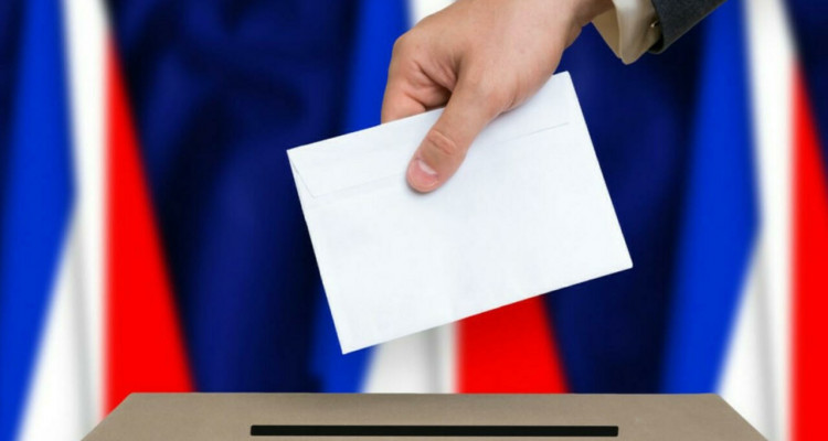 فرنسا: نسبة التصويت في الدورة الأولى من الانتخابات الرئاسية تبلغ 25.48 بالمائة