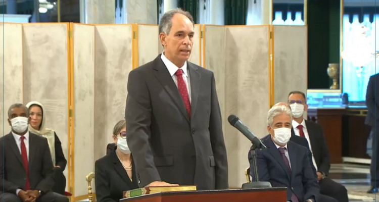 وزير التعليم العالي يعاين ظروف تقديم  وجبات الإفطار للطلبة بباردو