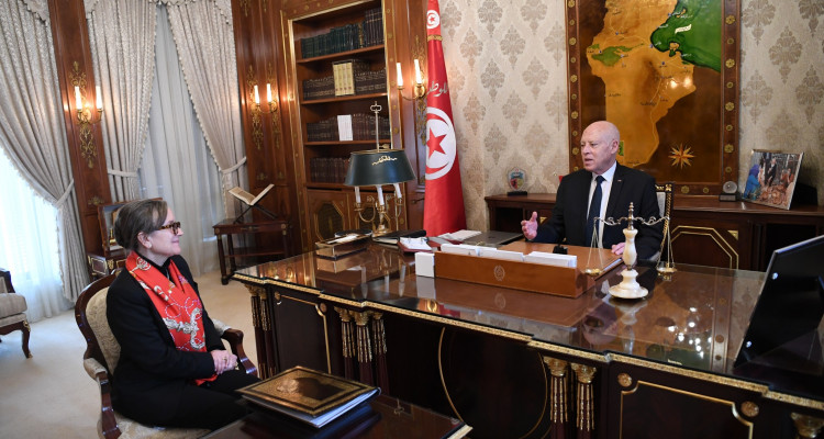 قيس سعيّد يلتقي نجلاء بودن