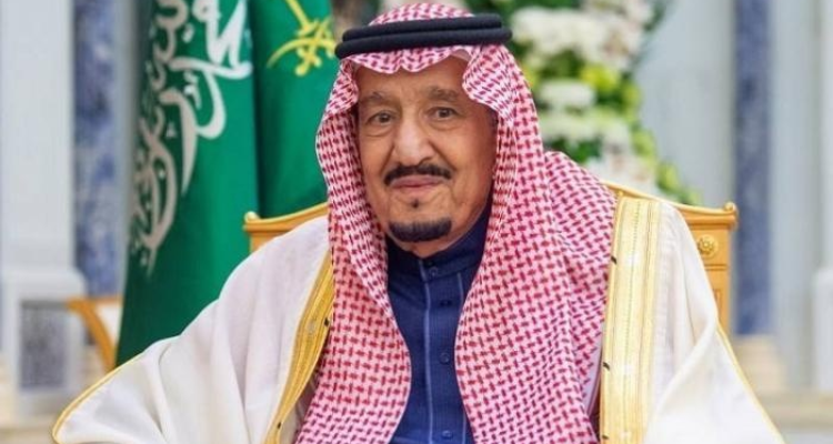 العاهل السعودي يدخل الى المستشفى