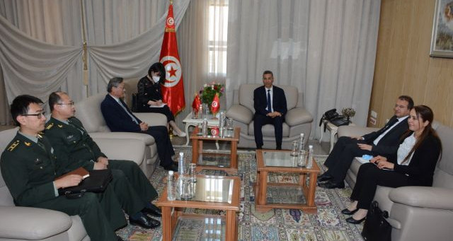 وزير الداخلية يستقبل سفيرالصين  بتونس