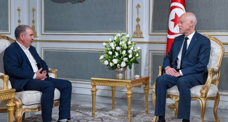 اليوم : لقاء مرتقبا بين قيس سعيد والطبوبي 