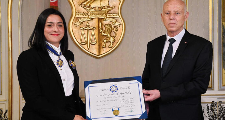 بأمر رئاسي: اسناد الوسام الوطني للإستحقاق من الصنف الأول لأنس جابر