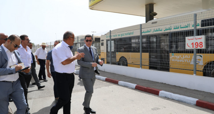 وزير النقل: شركة نقل تونس بصدد استكمال آخر الإجراءات بتأهيل الحافلات