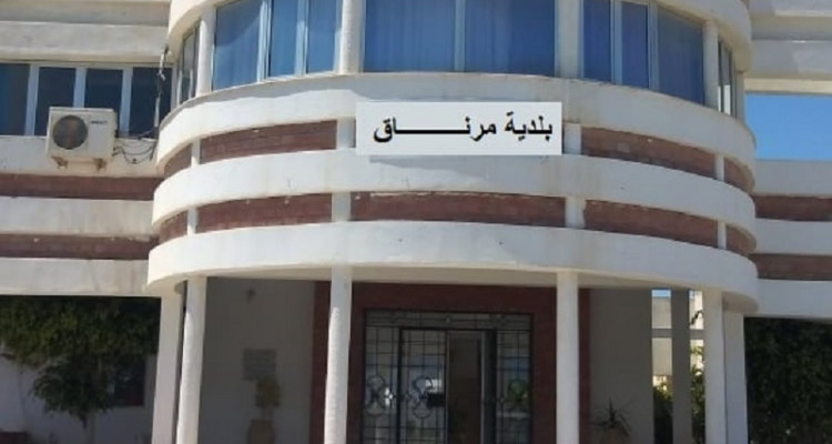 قضية انتحار بائع متجوّل: إيقاء رئيس بلدية مرناق في حالة سراح