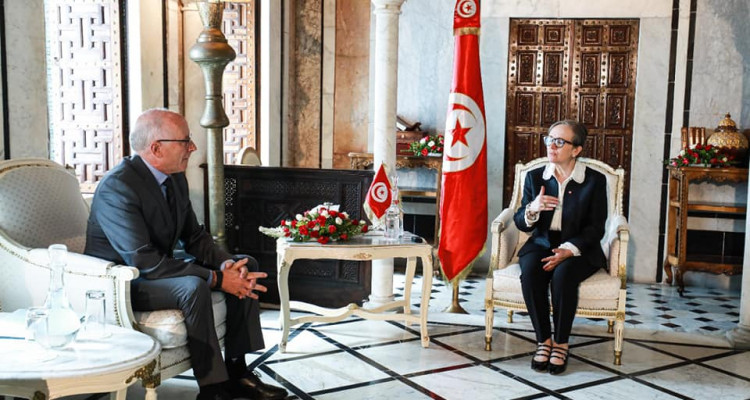 سفير الاتحاد الأوروبي يثمّن  تمكّن الحكومة من إعداد برنامج  للإصلاحات الهيكلية والاقتصادية