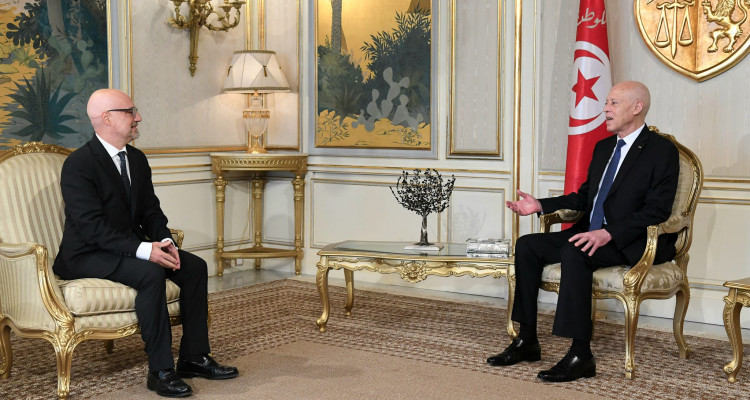 رئيس الدولة يستقبل سفير إيطاليا بتونس
